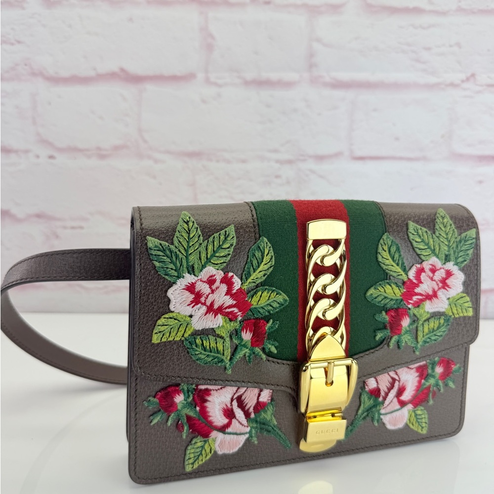 Gucci Sylvie Brown Chain Floral Embroidered Belt Bag - Picture 2 of 15
